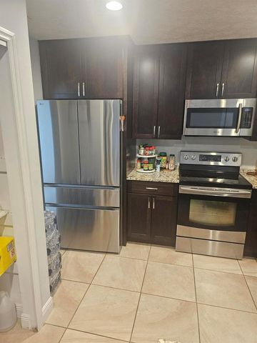 301 SW VIOLET Avenue, Port St. Lucie, FL 34983
