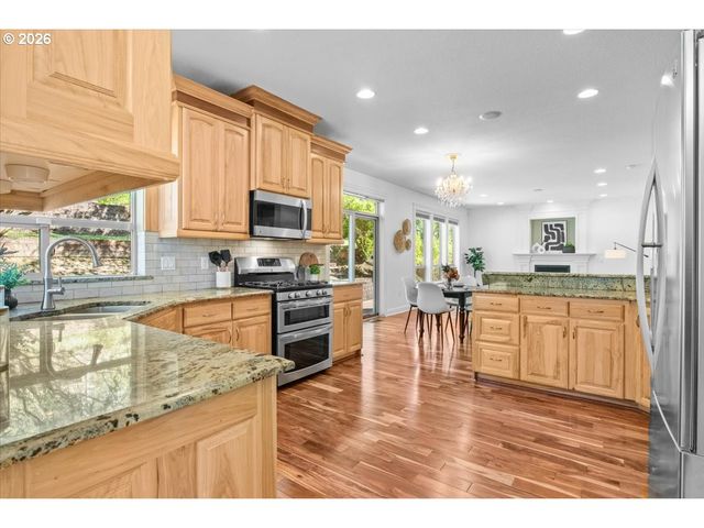 1667 PTARMIGAN St Nw, Salem, OR 97304