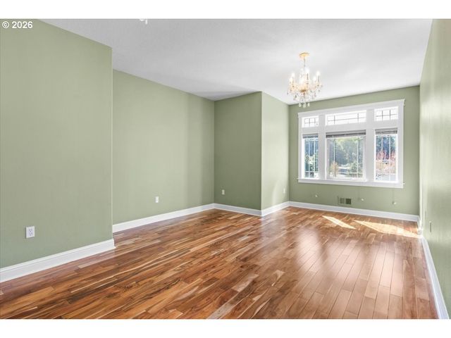 1667 PTARMIGAN St Nw, Salem, OR 97304