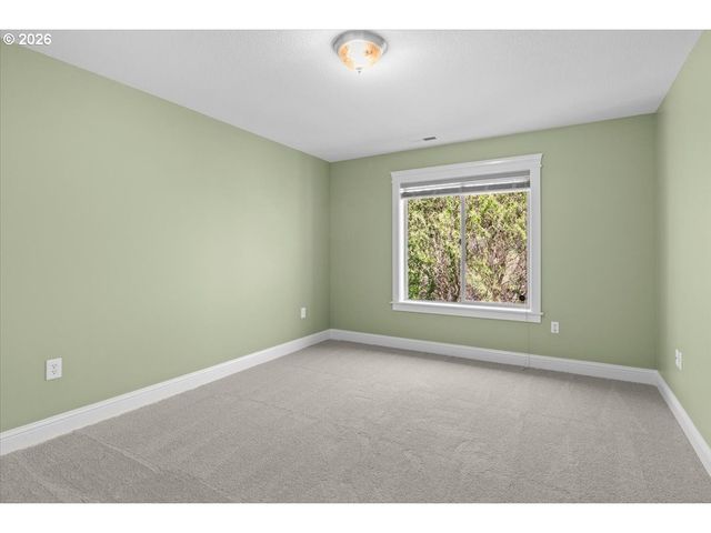 1667 PTARMIGAN St Nw, Salem, OR 97304