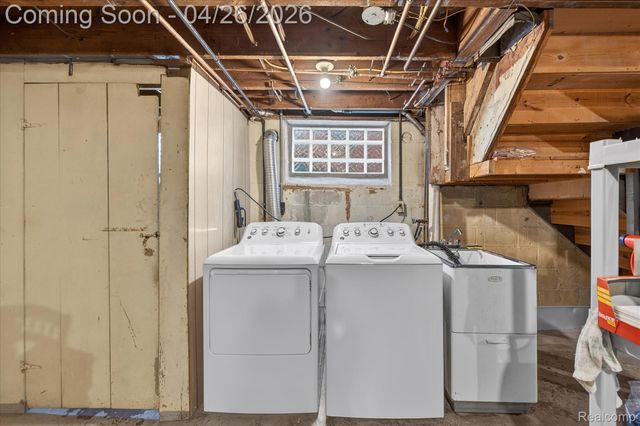 23121 Marlboro Street, Dearborn, MI 48128
