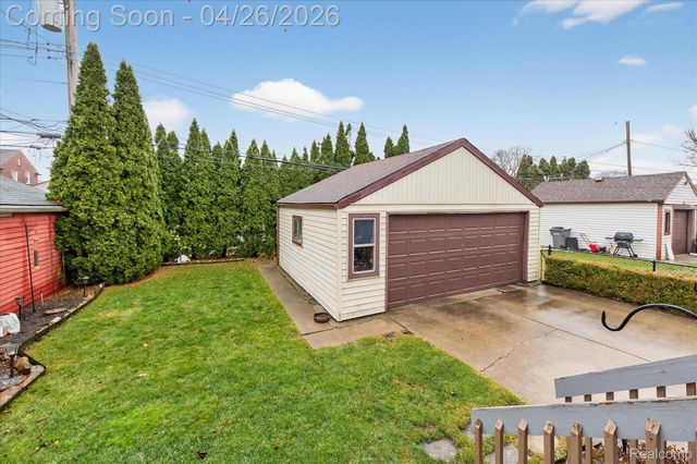 23121 Marlboro Street, Dearborn, MI 48128