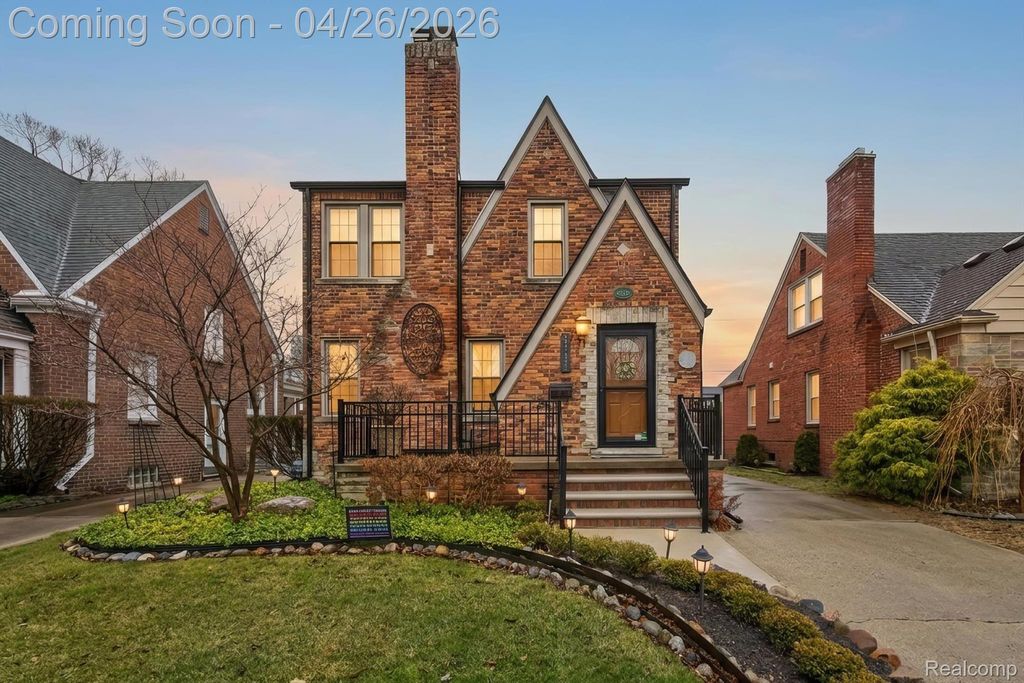 23121 Marlboro Street, Dearborn, MI 48128