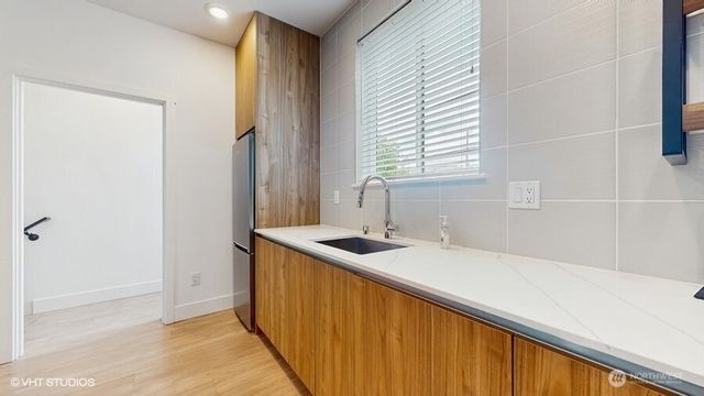 442 13th Avenue, Seattle, WA 98122