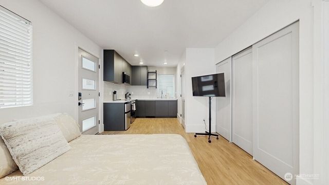 442 13th Avenue, Seattle, WA 98122