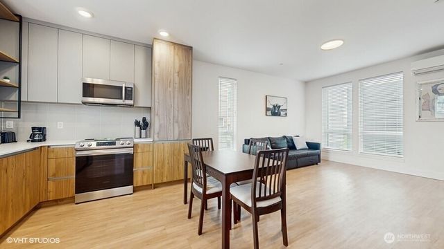 442 13th Avenue, Seattle, WA 98122