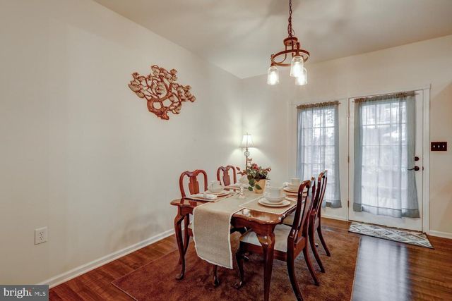 2111 FAIRVIEW ST, West Lawn, PA 19609