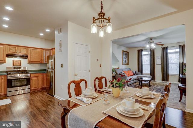 2111 FAIRVIEW ST, West Lawn, PA 19609