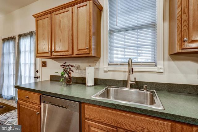 2111 FAIRVIEW ST, West Lawn, PA 19609
