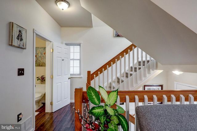 2111 FAIRVIEW ST, West Lawn, PA 19609
