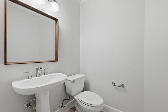 16215 Lakewood Grove Drive, Tomball, TX 77377