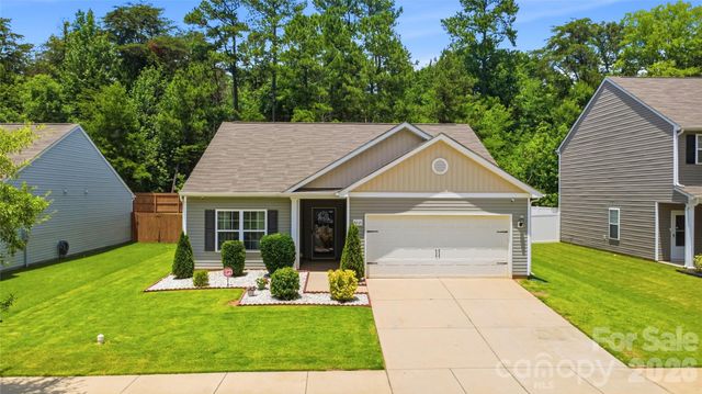 5221 Upton Place, Charlotte, NC 28215