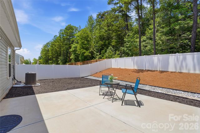 5221 Upton Place, Charlotte, NC 28215