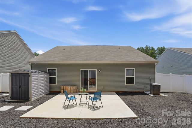 5221 Upton Place, Charlotte, NC 28215