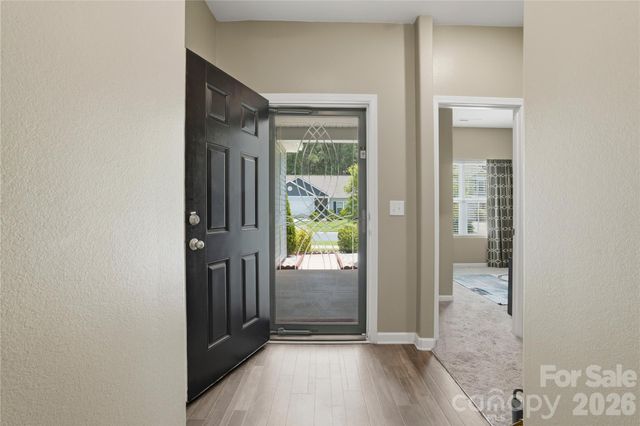 5221 Upton Place, Charlotte, NC 28215