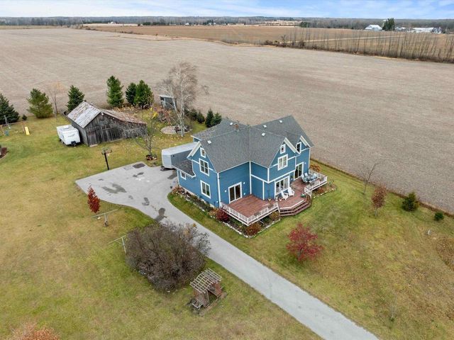 7708 COUNTY ROAD H, Sturgeon Bay, WI 54235