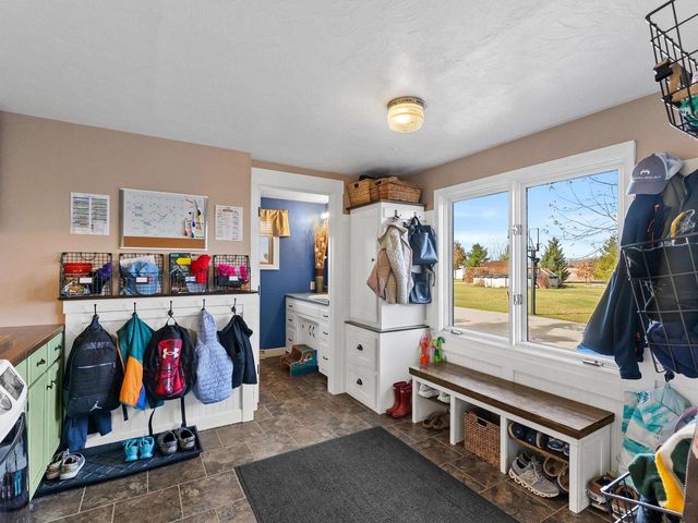 7708 COUNTY ROAD H, Sturgeon Bay, WI 54235