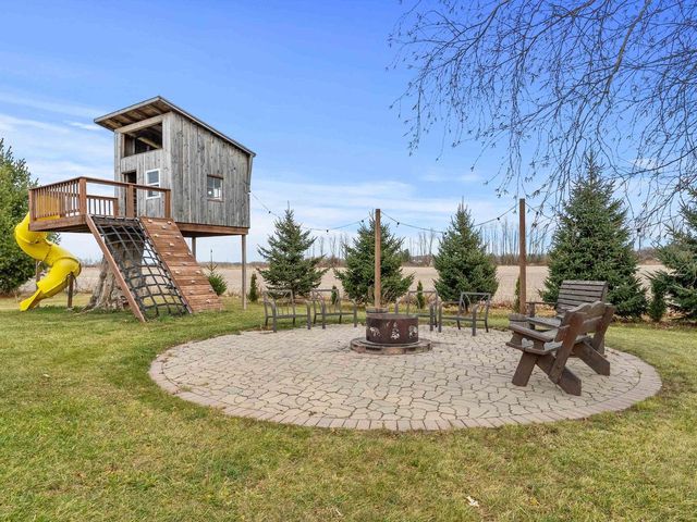 7708 COUNTY ROAD H, Sturgeon Bay, WI 54235