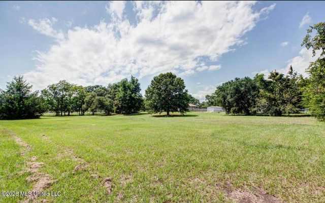 366 Main Street, Biloxi, MS 39530