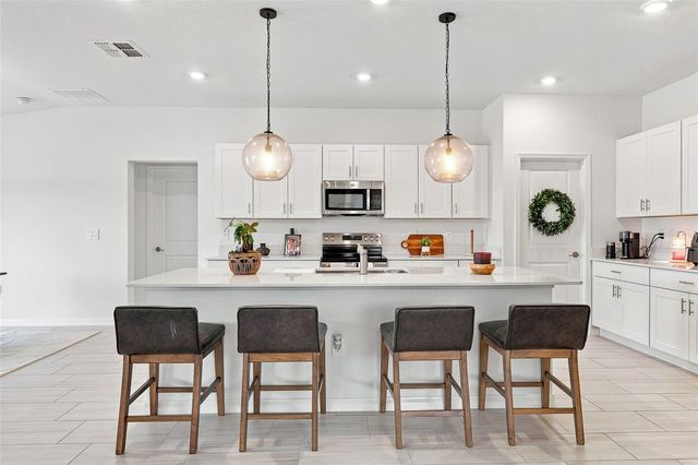 15173 RAINBOW QUARTZ STREET, Wimauma, FL 33598