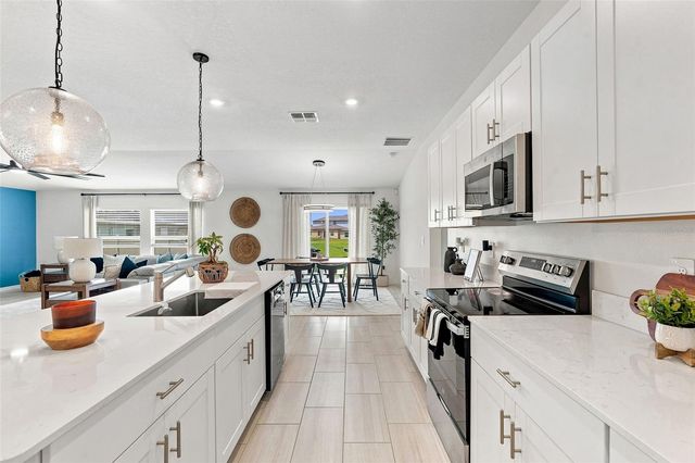 15173 RAINBOW QUARTZ STREET, Wimauma, FL 33598