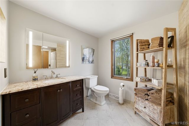 2 Chicory Lane, Amherst, NY 14051