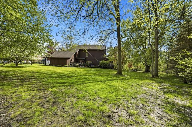 2 Chicory Lane, Amherst, NY 14051