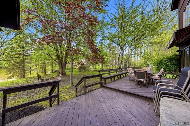 2 Chicory Lane, Amherst, NY 14051