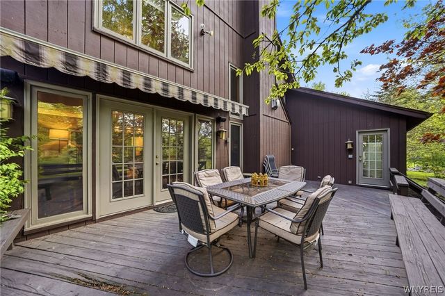 2 Chicory Lane, Amherst, NY 14051