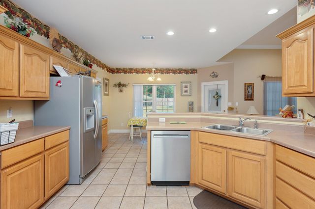 5526 Monterrey Road, Crestview, FL 32539