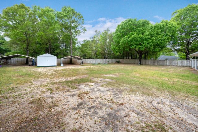 5526 Monterrey Road, Crestview, FL 32539