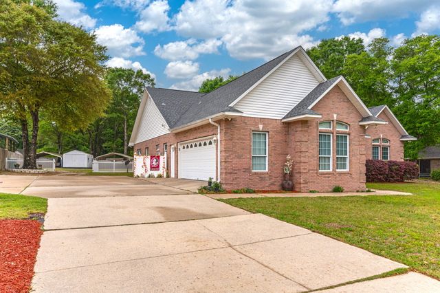 5526 Monterrey Road, Crestview, FL 32539