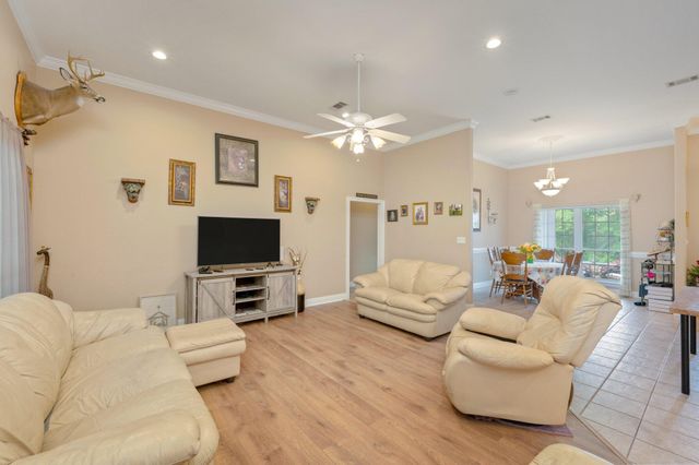 5526 Monterrey Road, Crestview, FL 32539