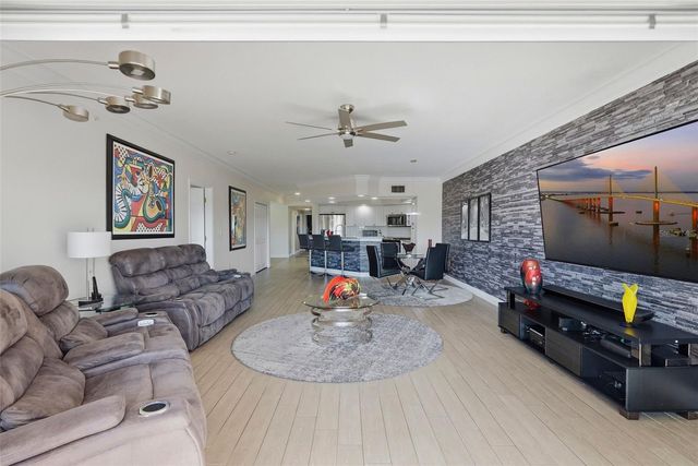 1695 PINELLAS BAYWAY S E4, Tierra Verde, FL 33715