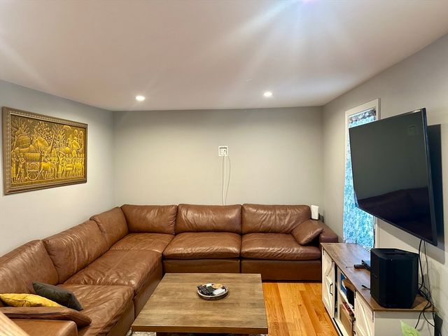 3 Marshall Street 3, Lowell, MA 01851