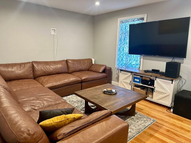 3 Marshall Street 3, Lowell, MA 01851