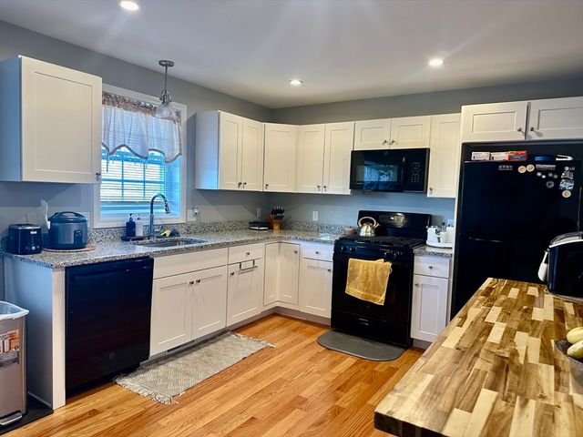 3 Marshall Street 3, Lowell, MA 01851