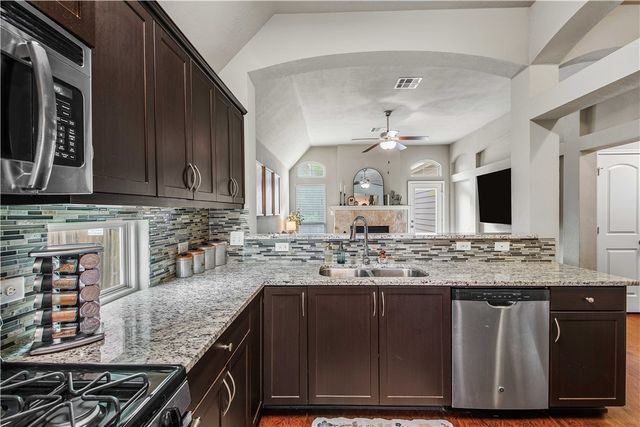 3014 Positano Loop, Bryan, TX 77808