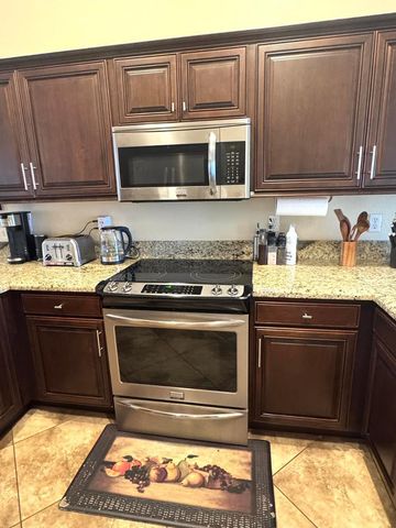 824 S Jay Street, Chandler, AZ 85225