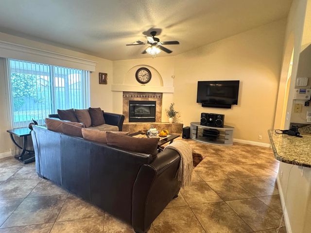 824 S Jay Street, Chandler, AZ 85225