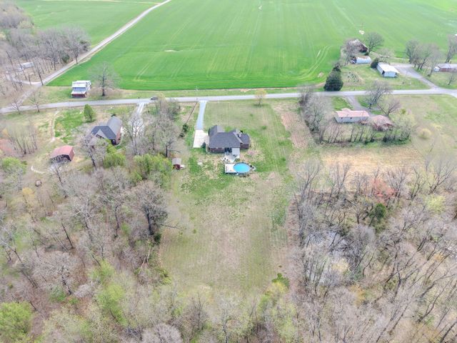 4314 Woodrow Wilson Rd, Springfield, TN 37172