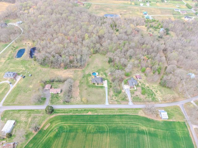 4314 Woodrow Wilson Rd, Springfield, TN 37172