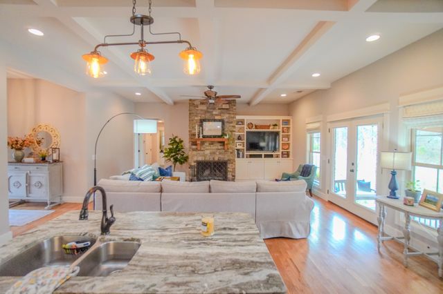 4314 Woodrow Wilson Rd, Springfield, TN 37172