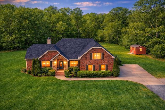 4314 Woodrow Wilson Rd, Springfield, TN 37172
