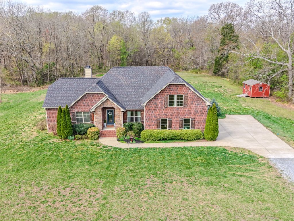 4314 Woodrow Wilson Rd, Springfield, TN 37172