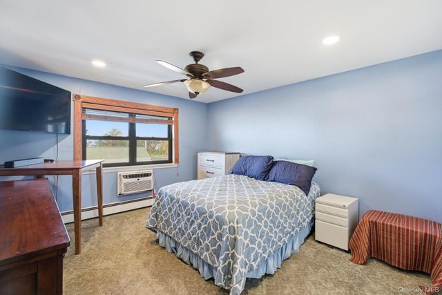 210 Fulton Street 2C, Farmingdale, NY 11735