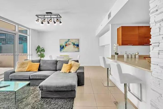 3250 NE 1st Ave 501, Miami, FL 33137