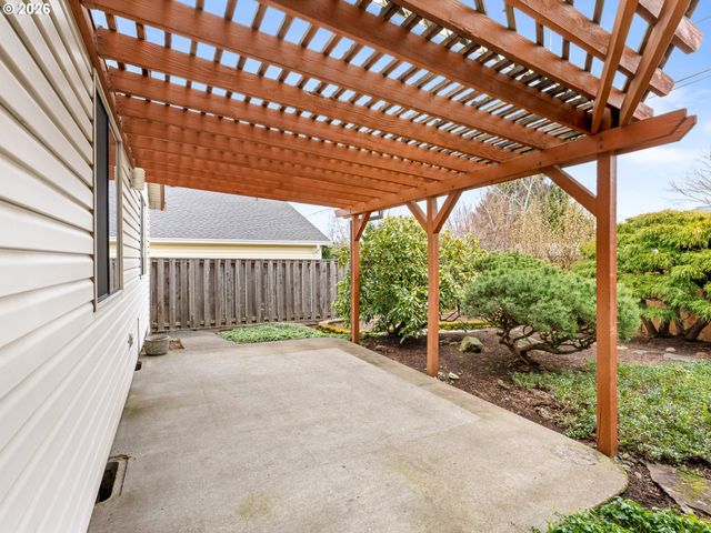 1806 Ne 150TH Ave, Portland, OR 97230