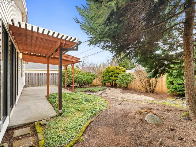 1806 Ne 150TH Ave, Portland, OR 97230