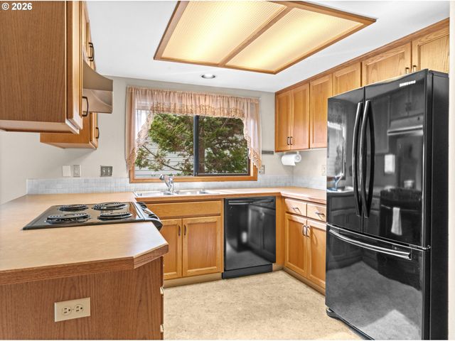 1806 Ne 150TH Ave, Portland, OR 97230